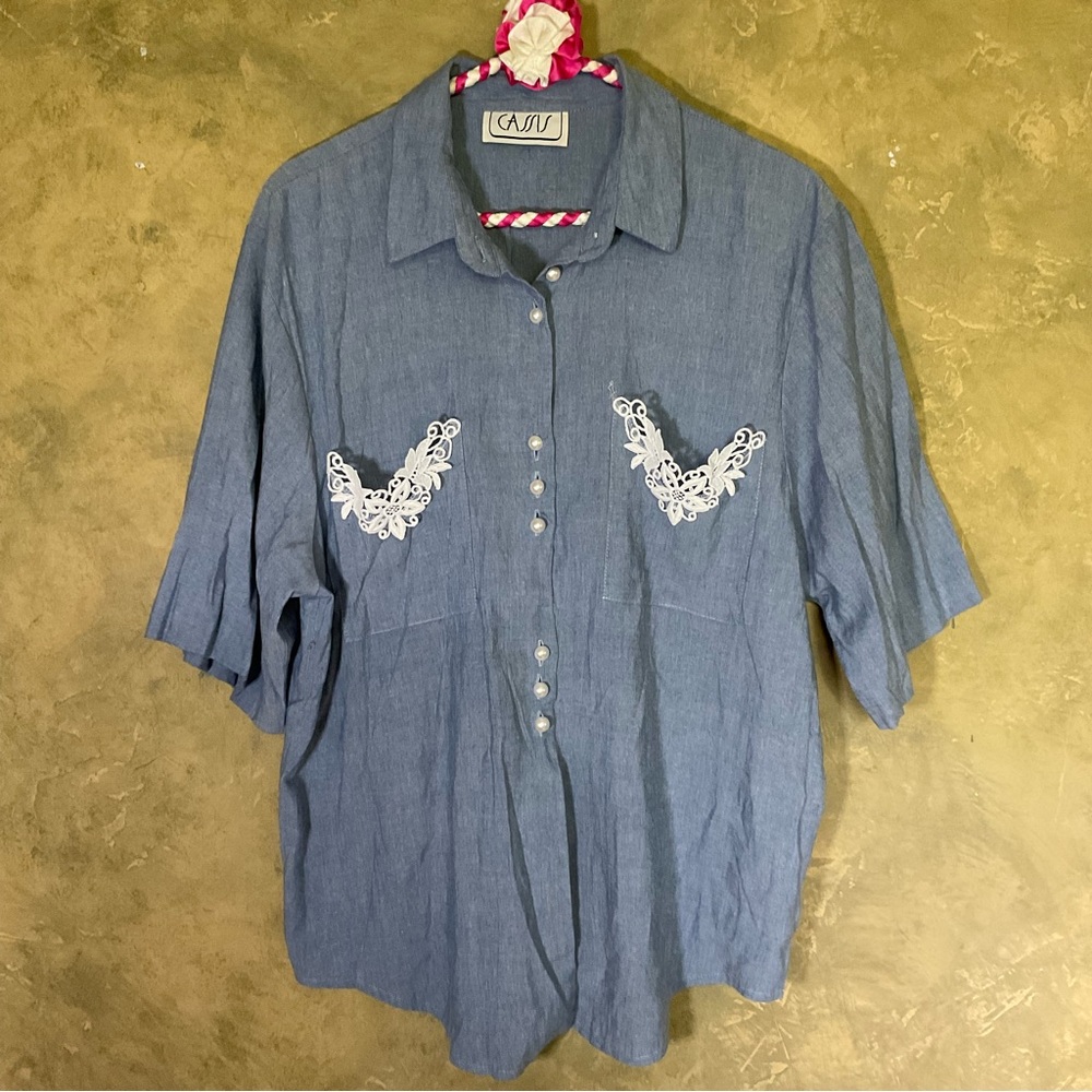 Vintage Cassis | Crochet Appliqué Button Down Top | Relaxed Fit | Large